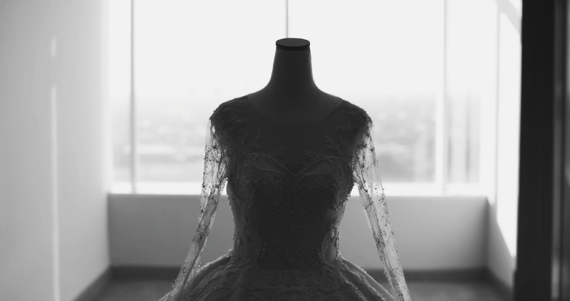 Was tun, wenn du dir unsicher bei deinem Brautkleid bist? Brautmoden mit Herz